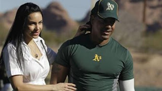 All About Sports Manny Ramirez And His Wife In These Images